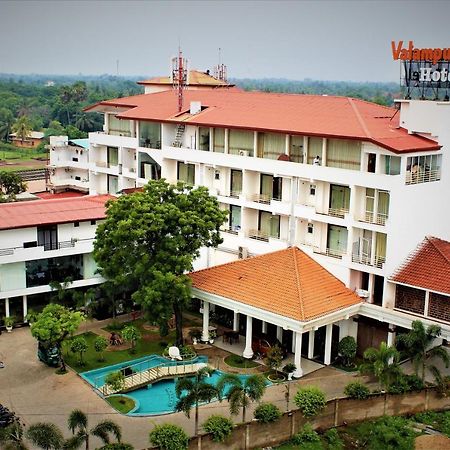 The Valampuri Hotel Jaffna Buitenkant foto